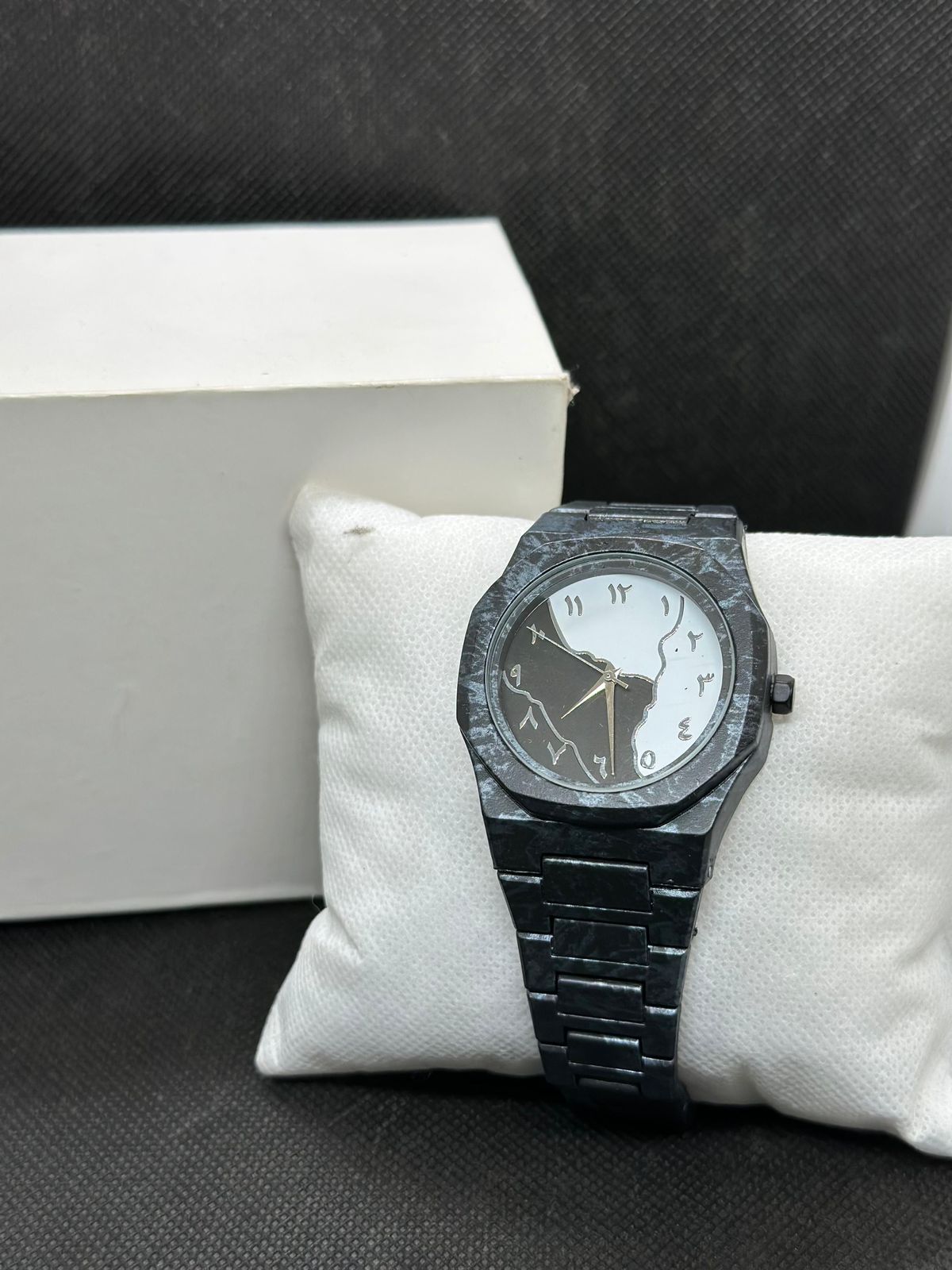 Aura Black Texture Chain Marble Arabic Dial Watch – Premium Unisex Designer Wristwatch