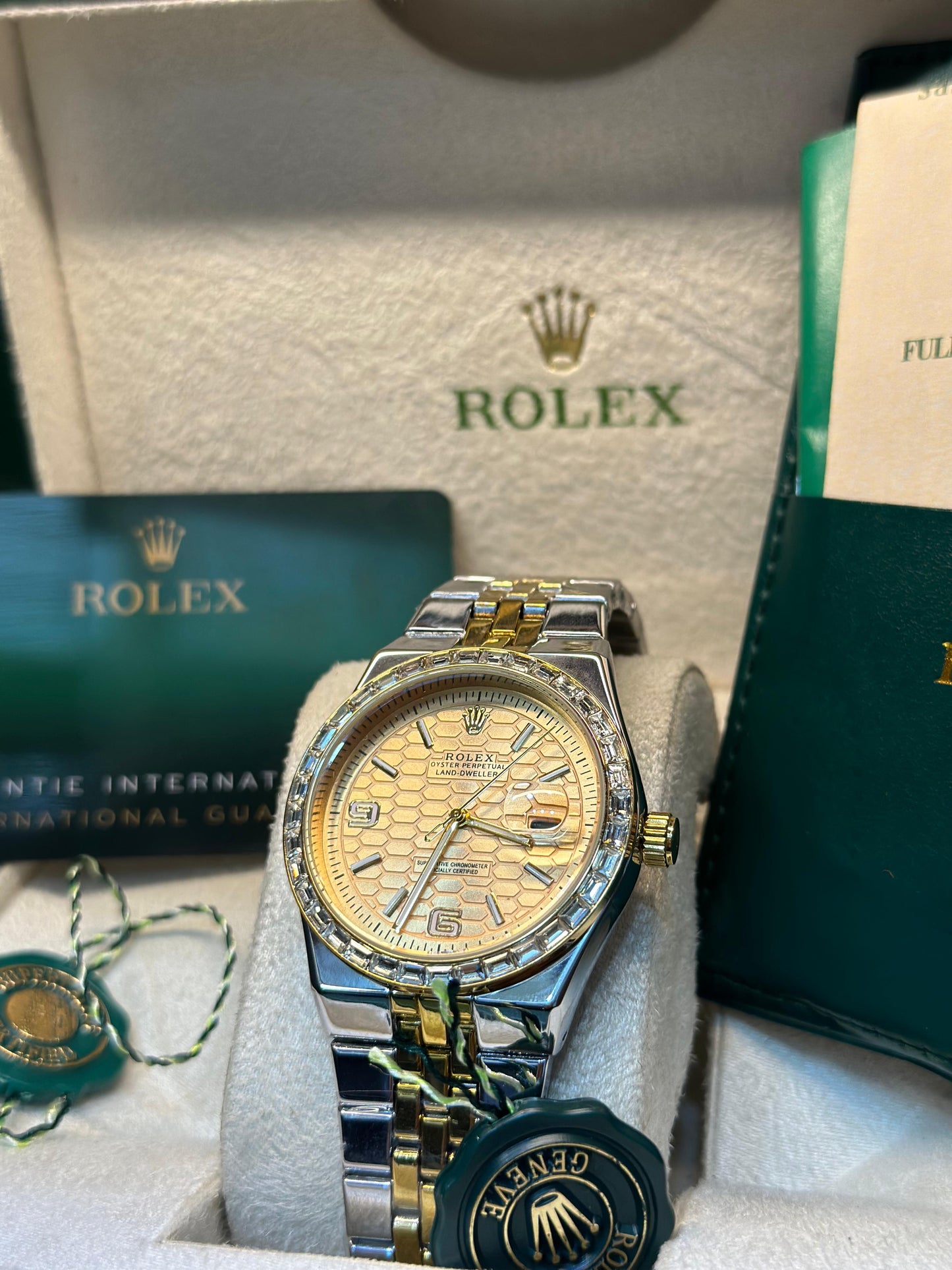 Rolex oyster perpetual - Land Dweller | Master Quality | Date Working | Two Tone Gold | Butterfly lock