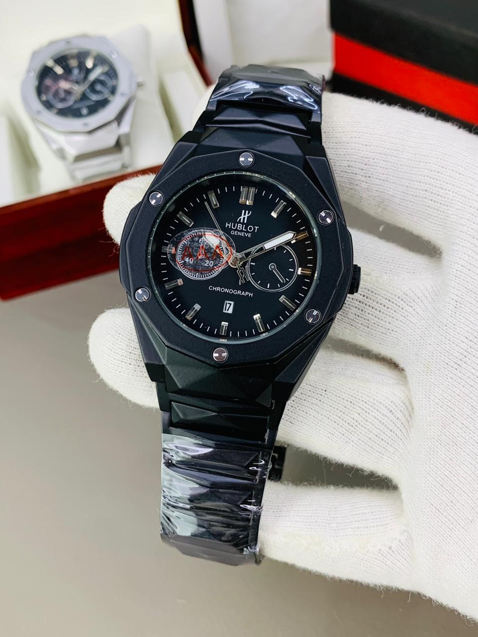 Hublot Big Bang | Diamond cut | Jet black | Date Working  | Heavy weight