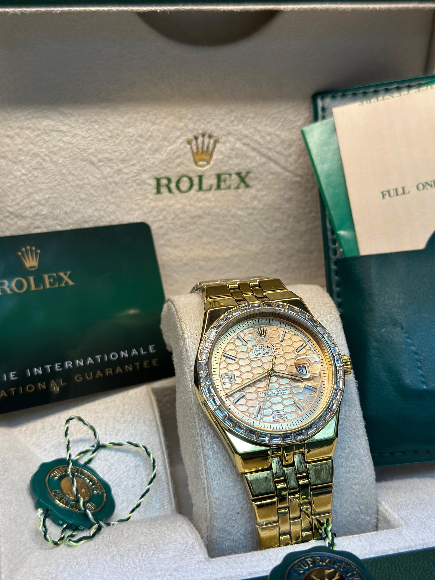 Rolex oyster perpetual - Land Dweller | Master Quality | Date Working | Full Gold | Butterfly lock